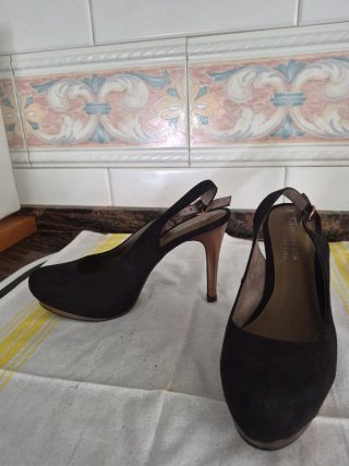 Zapatos de tacón negros talla 38