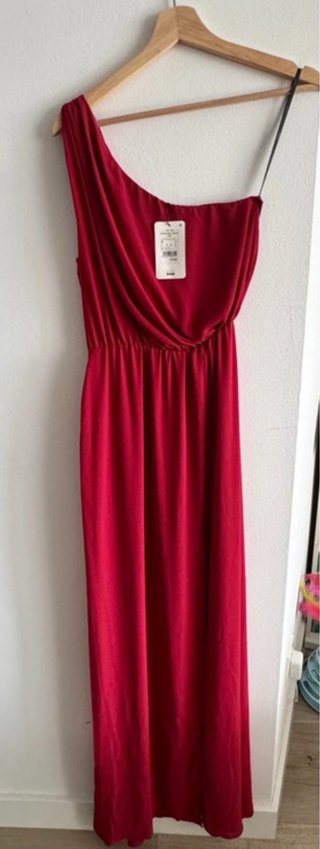 Vestido de fiesta The Are color burdeos
