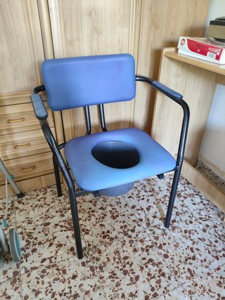 Silla orinal ortopédica acolchada