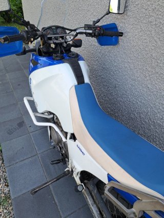 Suzuki DR 750 Big