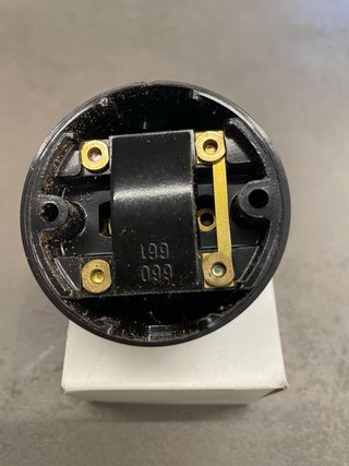 Interruptor conmutador antiguo