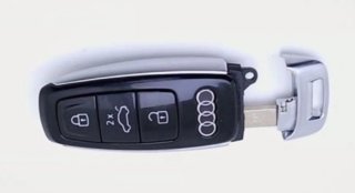 AUDI RS LLAVE ORIGINAL