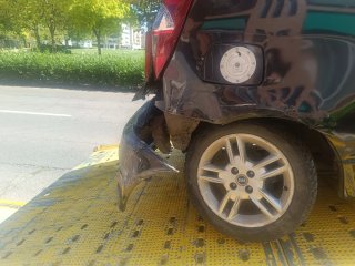 FIAT Punto 2004 para arreglar o piezas