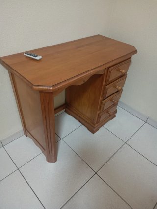 Cama 105cm con Somier,colchon y Escritorio