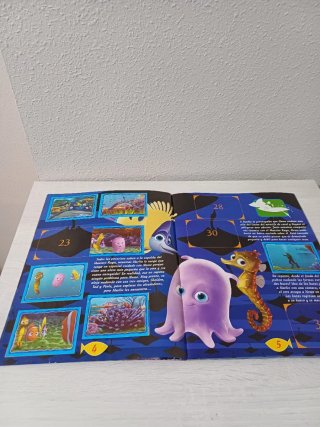 Álbum cromos Buscando a Nemo Panini