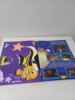 Álbum cromos Buscando a Nemo Panini