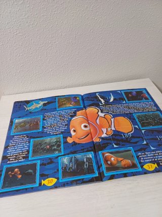 Álbum cromos Buscando a Nemo Panini