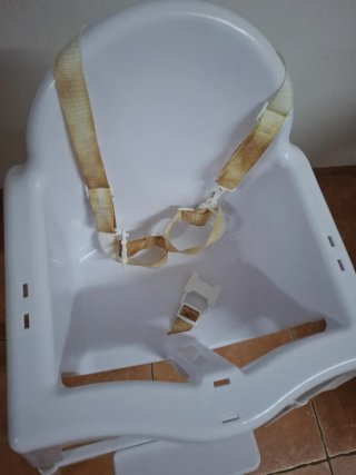 Silla de comer para bebé blanca