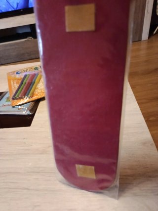 Adorno de madera para puerta