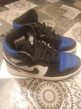Nike Air Jordan 1 Mid Azul y Negro