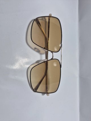 Gafas de sol graduadas doradas