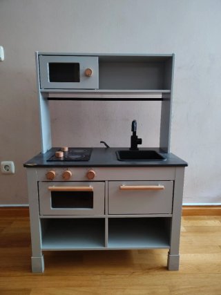 Cocinita de juguete SILLTRUT