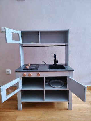 Cocinita de juguete SILLTRUT