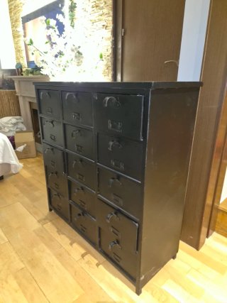 Aparador Metálico Negro Cajoneras