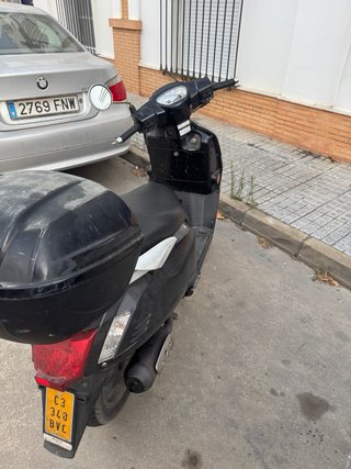 Kymco Like 49cc Scooter Negra