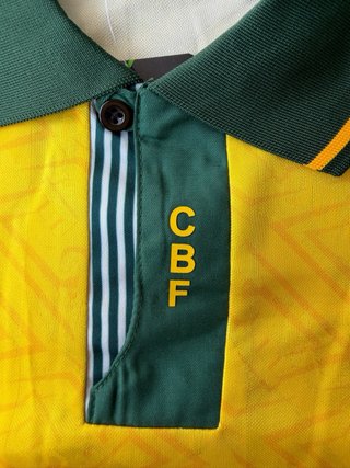 Brazil Football Jersey Yellow Green Umbro Size L