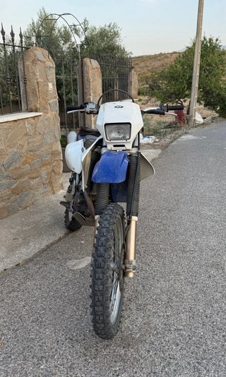 Suzuki DRZ 400 S Enduro Moto