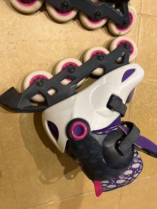 Patines en línea infantiles morados y blancos