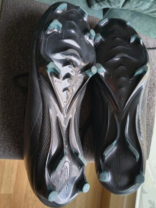Botas de fútbol Nike Mercurial Negras