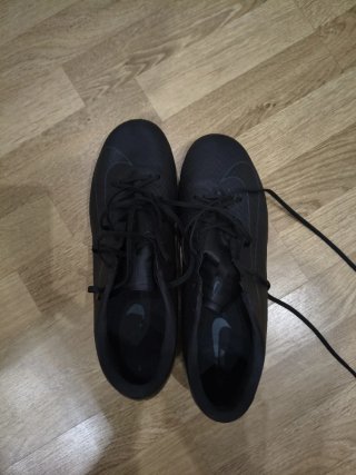 Botas de fútbol Nike Mercurial Negras
