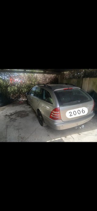 Mercedes-Benz Clase C 2006