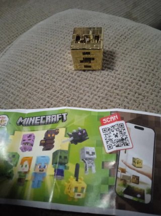 Minecraft Huevo Kinder Dorado
