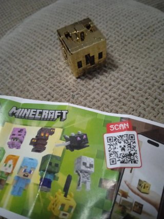 Minecraft Huevo Kinder Dorado