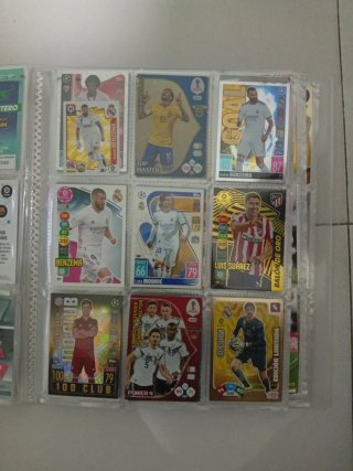 Álbum con +250 cromos fútbol exclusivos
