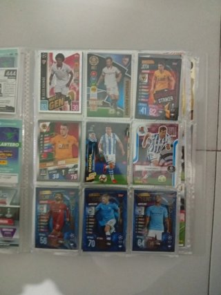 Álbum con +250 cromos fútbol exclusivos