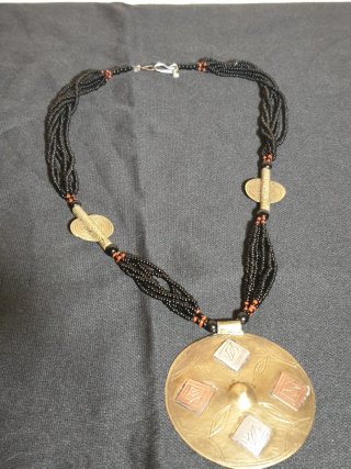 Collar Tuareg con colgante