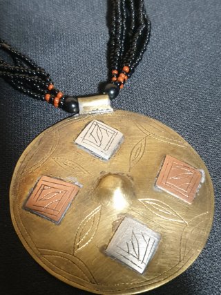 Collar Tuareg con colgante