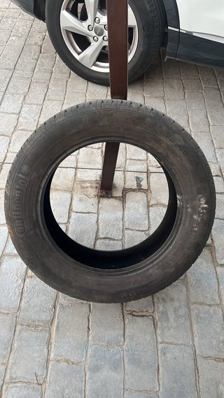 Neumático Continental 235/55R18 100Y