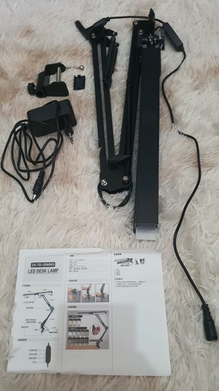 Lámpara LED Escritorio Brazo Articulado