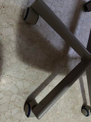 Silla de escritorio beige y gris FLINTAN