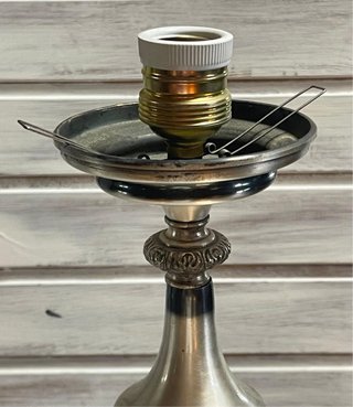 LÁMPARA RETRO DE MESA