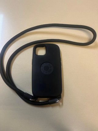 Funda iPhone 13 Burga Negra con Cuerda
