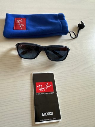 Occhiali da sole Ray-Ban Junior blu e arancioni