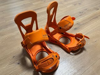 Burton Clash 155 + fijaciones Burton naranjas