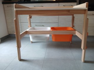 Escritorio infantil IKEA