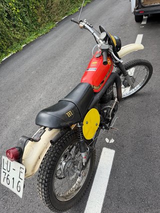 Montesa Enduro 75 Roja y Amarilla