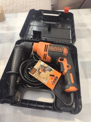 Taladro BLACK+DECKER 710W