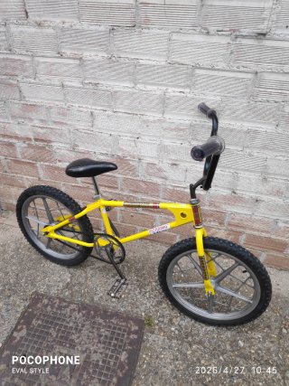 MONGOOSE MOTOMAG BMX