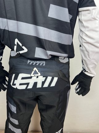 Traje Leatt Motocross 01