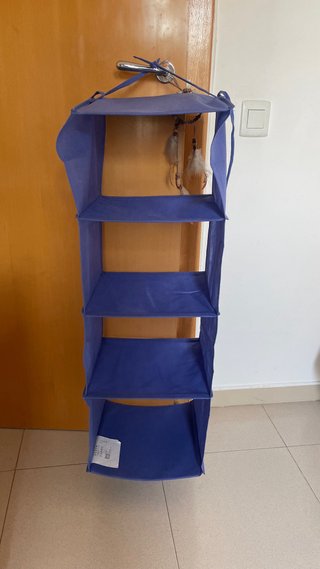Colgador de tela azul