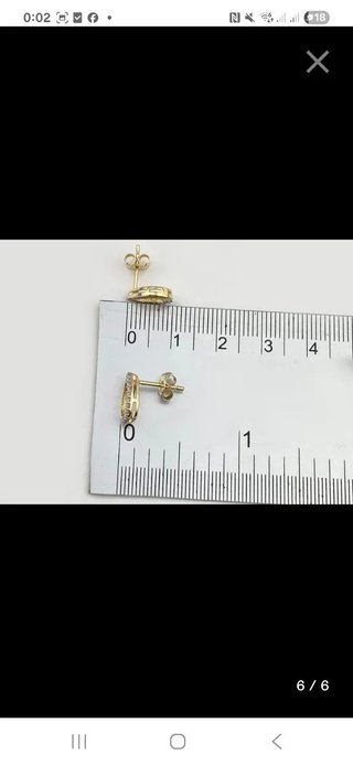 Pendientes Oro Amarillo 14K con Diamantes.