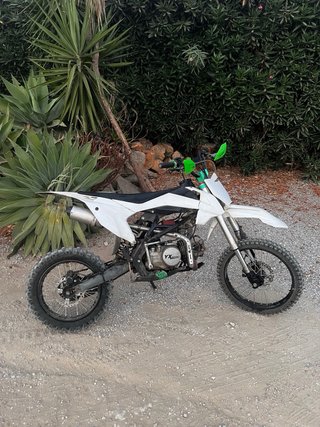 Vendo pitbike malcor XLZ 140cc Motocross