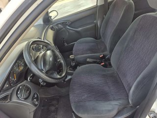 Ford Focus 2001