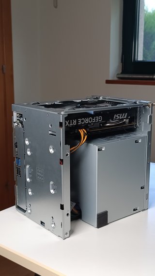 Mini PC DeskMeet X300 Ryzen 7 5700G 48GB RTX 4060