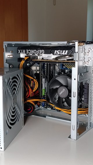 Mini PC DeskMeet X300 Ryzen 7 5700G 48GB RTX 4060