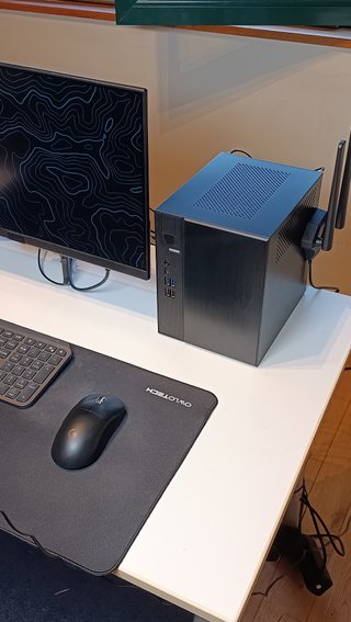 Mini PC DeskMeet X300 Ryzen 7 5700G 48GB RTX 4060